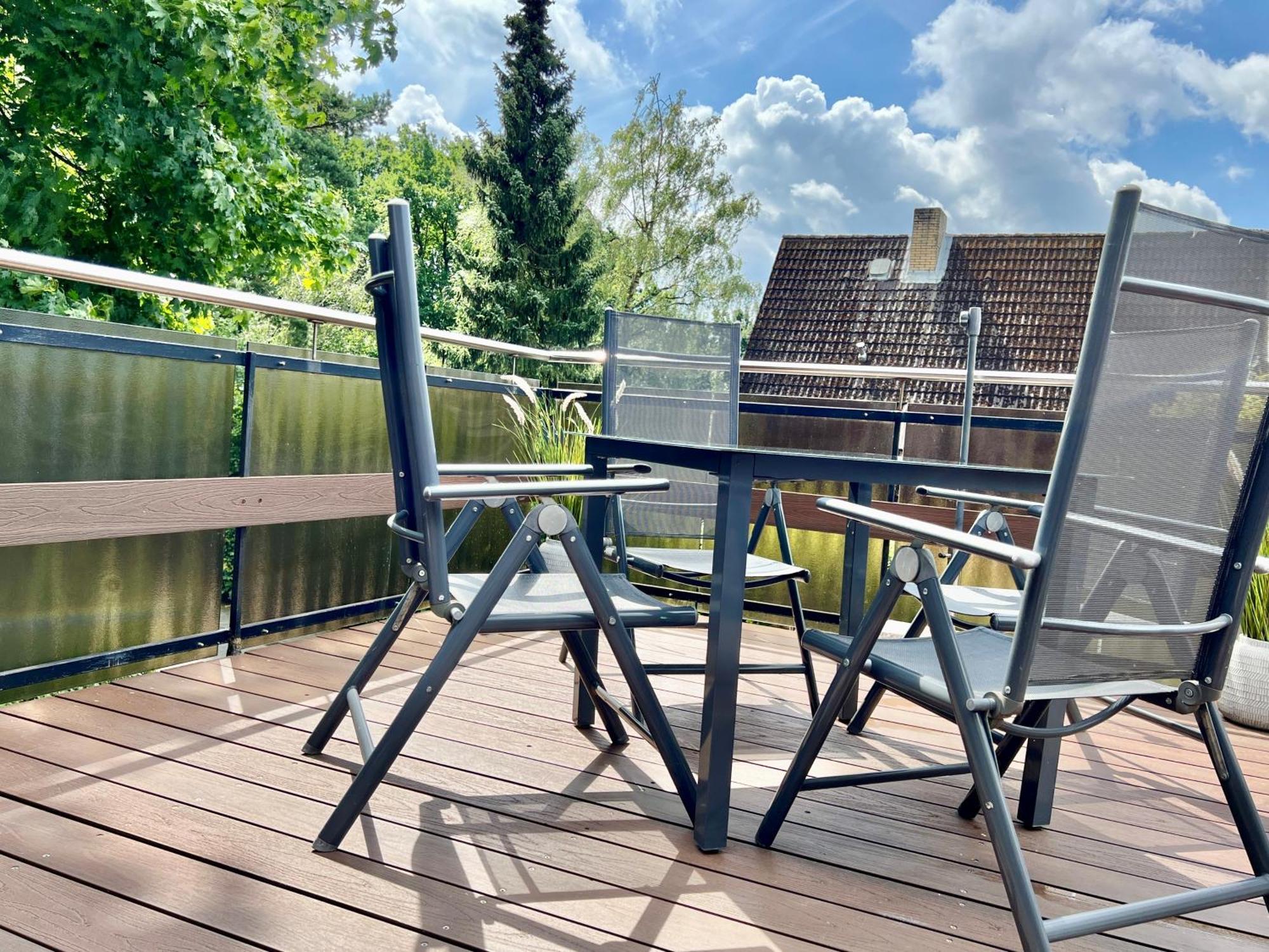 Peedy'S Luxurioese 60M² Wohnung Mit Balkonterrasse Stade Luaran gambar