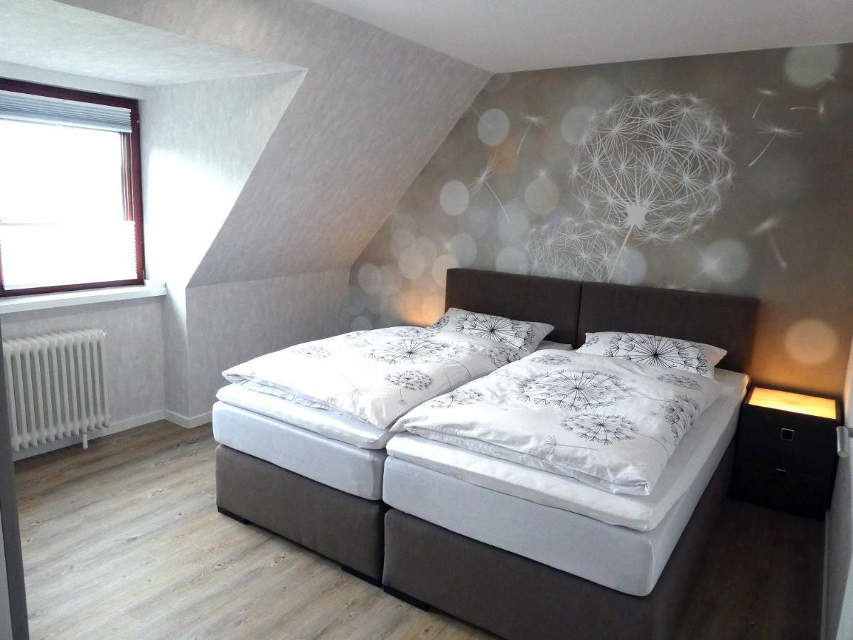 Peedy'S Luxurioese 60M² Wohnung Mit Balkonterrasse Stade Luaran gambar