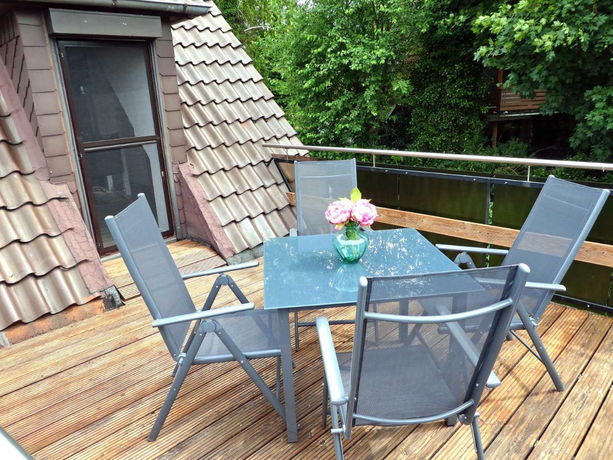 Peedy'S Luxurioese 60M² Wohnung Mit Balkonterrasse Stade Luaran gambar