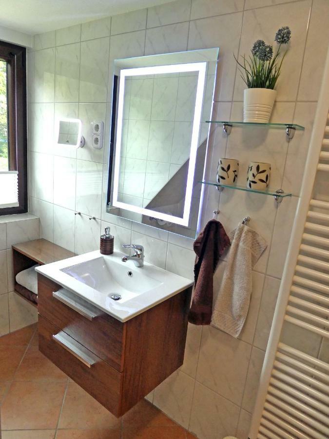 Peedy'S Luxurioese 60M² Wohnung Mit Balkonterrasse Stade Luaran gambar